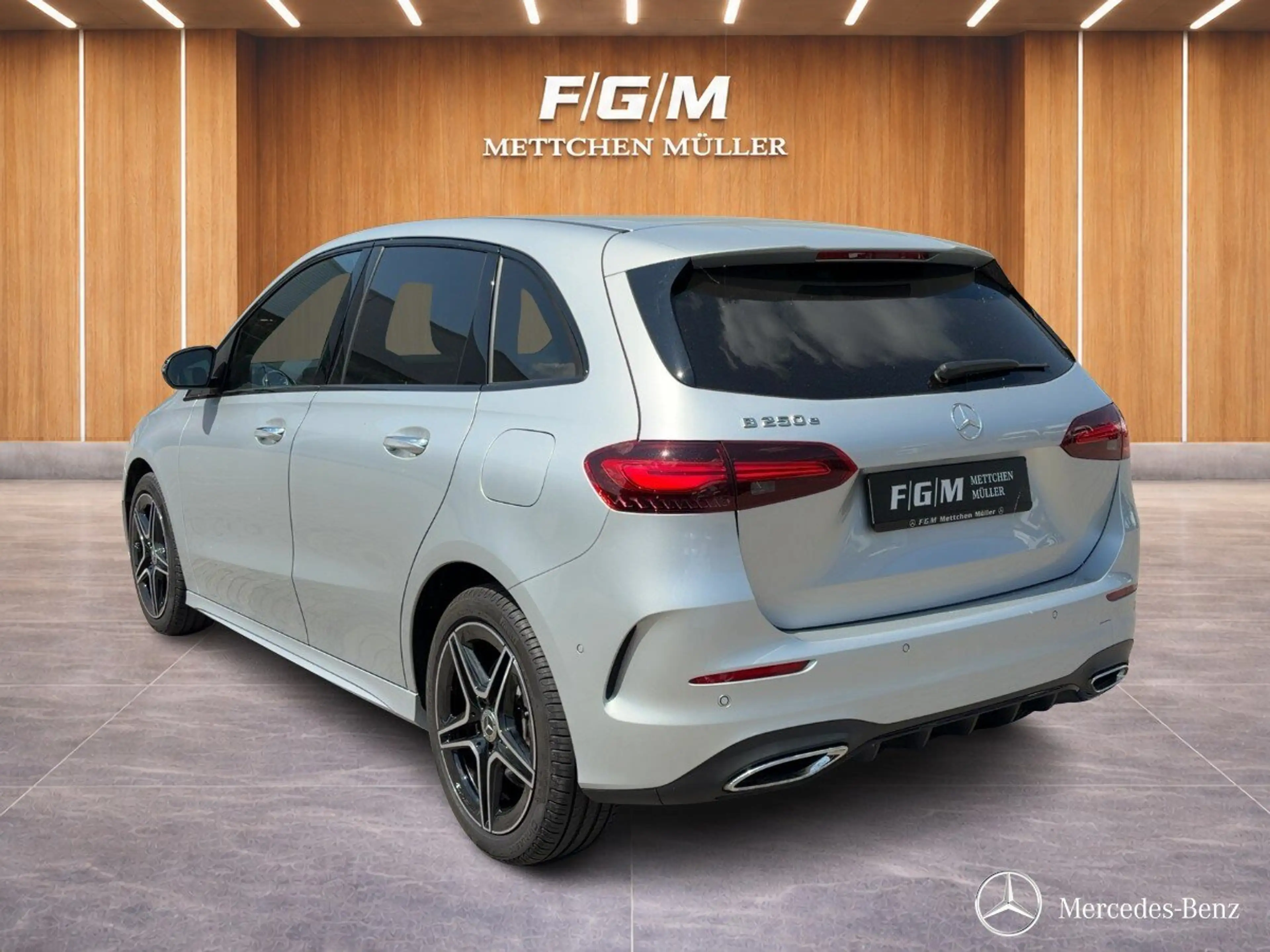 Mercedes-Benz B 250 B 250e EQ Hybrid AMG Line/R.Kamera/Night/Keyless — photo 2