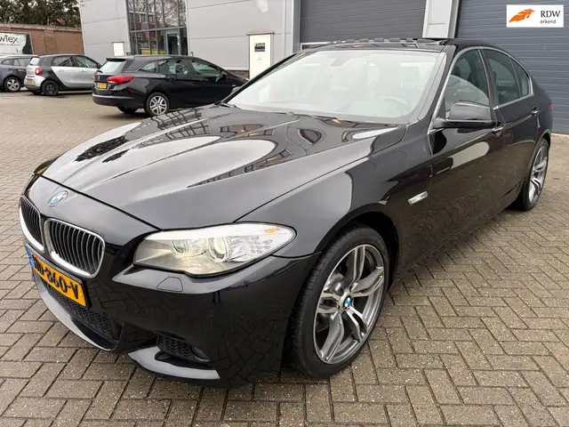 BMW 535 5-serie 535i High Executive / M-Pakket / Leder / A