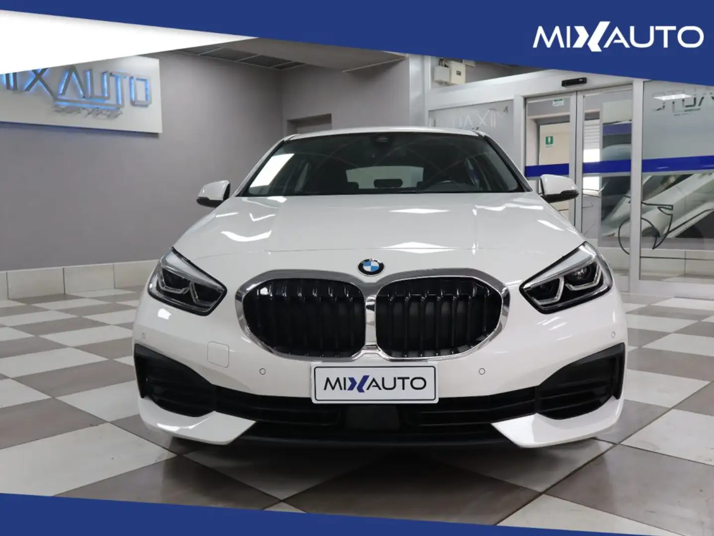 BMW 118 i 5 Porte Business Advantage Bianco - 2
