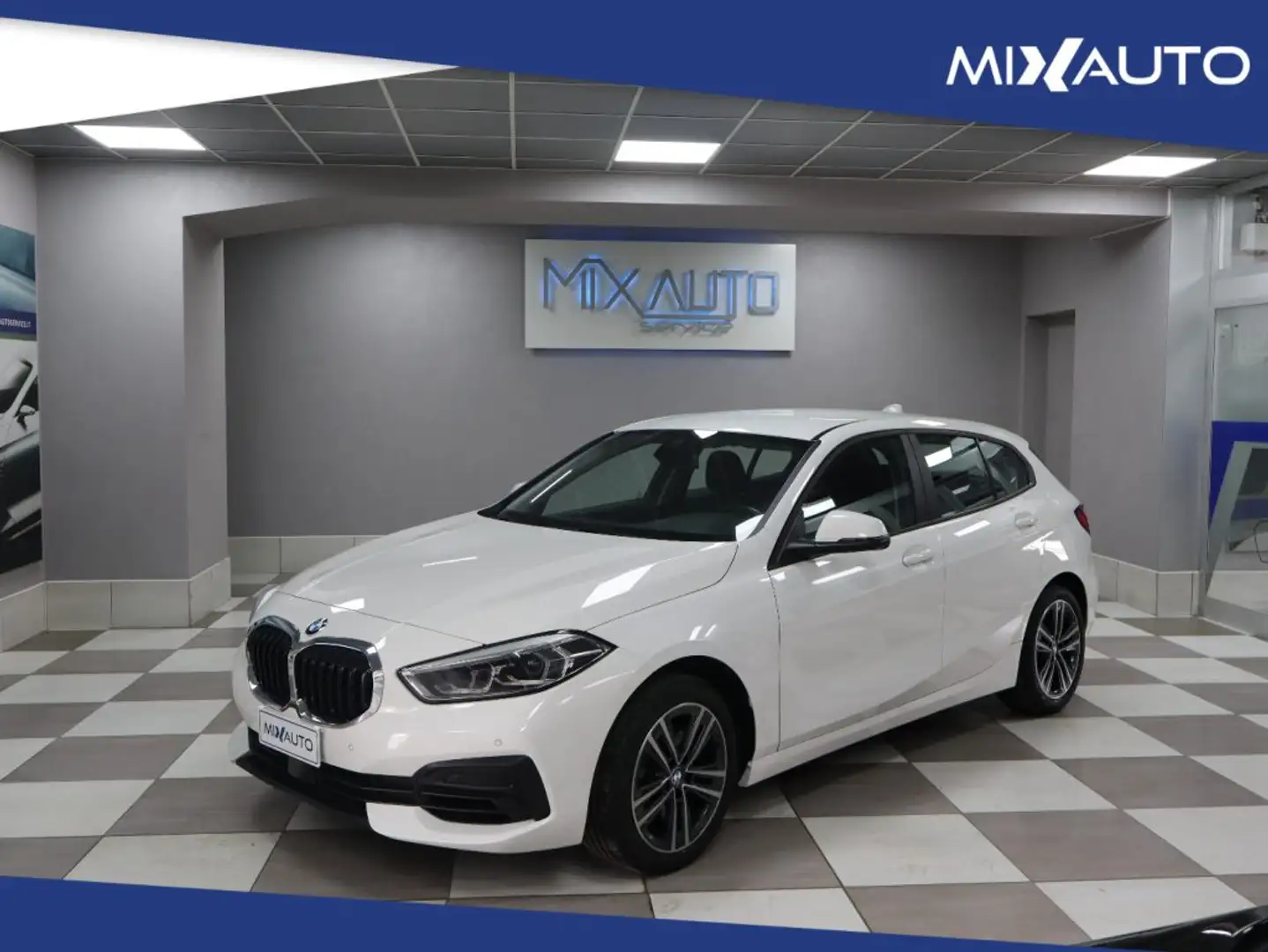 BMW 118 i 5 Porte Business Advantage Bianco - 1