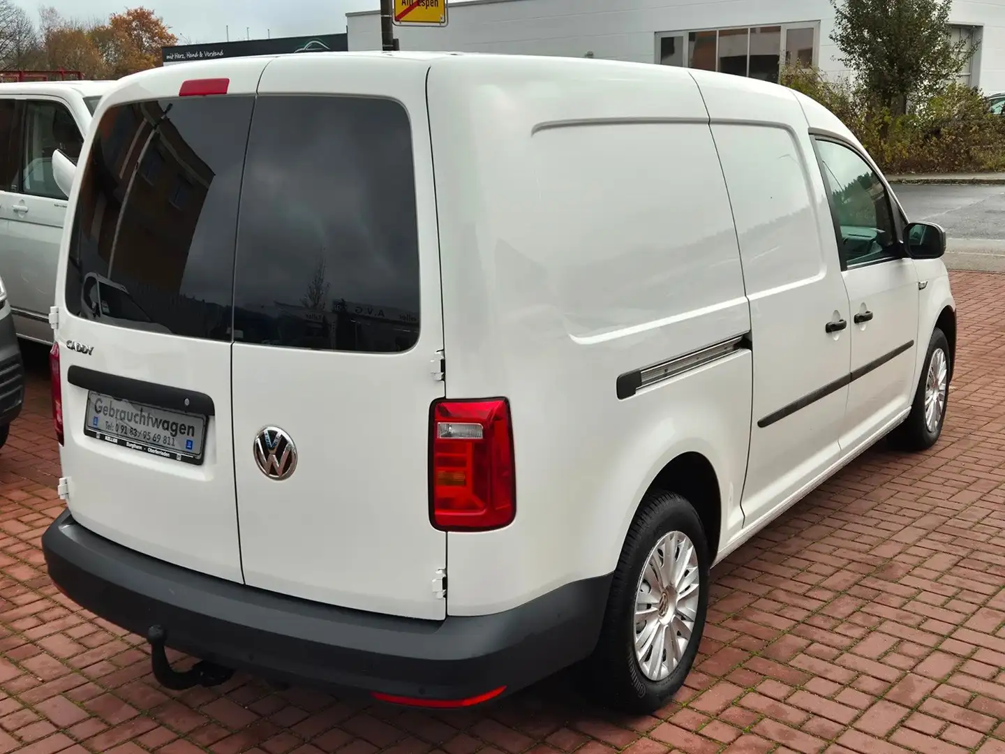 Volkswagen Caddy Maxi Kasten 2,0TDI, Heckflügelt. AHK,Navi Weiß - 2