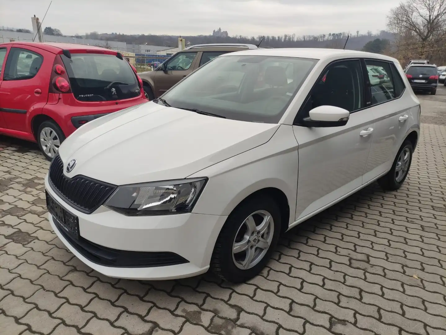 Skoda Fabia Fabia Joy 1,0 Joy Weiß - 2
