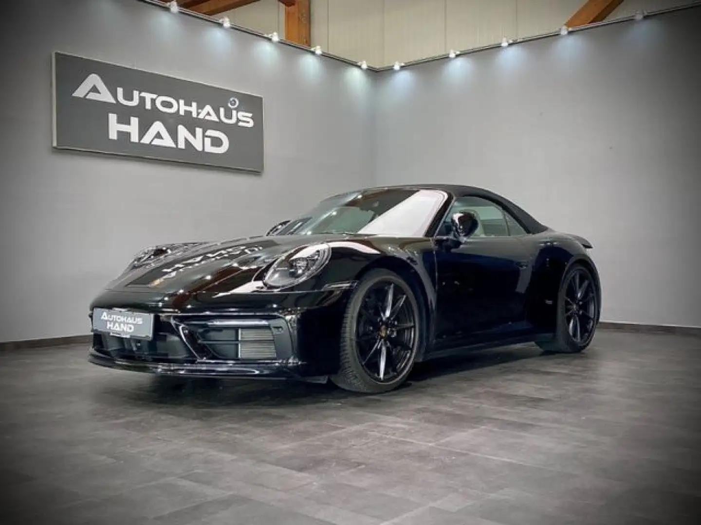 Porsche 992 Carrera 4S Cabriolet*PDLS+*MATRIX-LED*2.HAND Schwarz - 1
