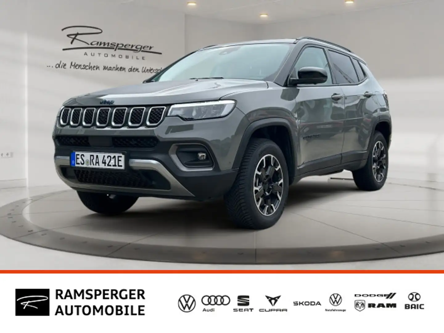 Jeep Compass PHEV High Upland Schwarz - 1