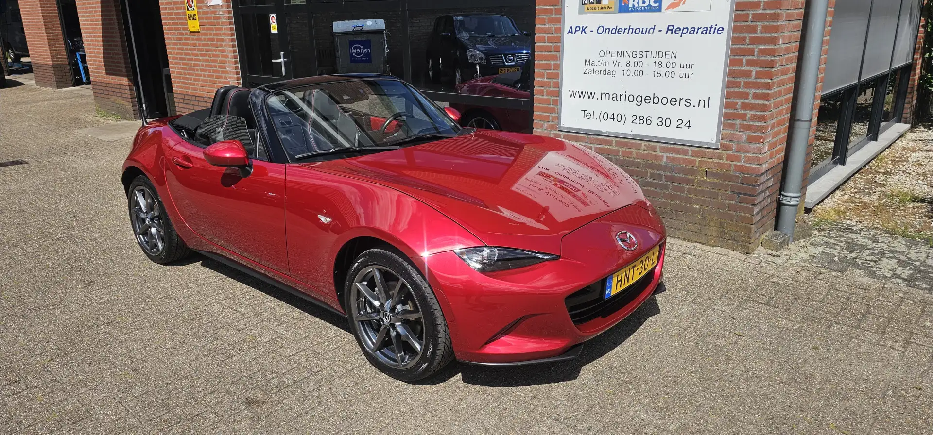Mazda MX-5 2.0 SkyActiv-G 160 GT-M | Recaro | Bose | Bilstein Rood - 1