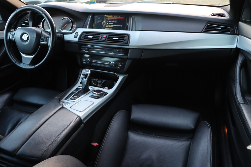 BMW 530 530 d xDrive | SCHIEBEDACH | Head-up | EXPORT | — photo 11