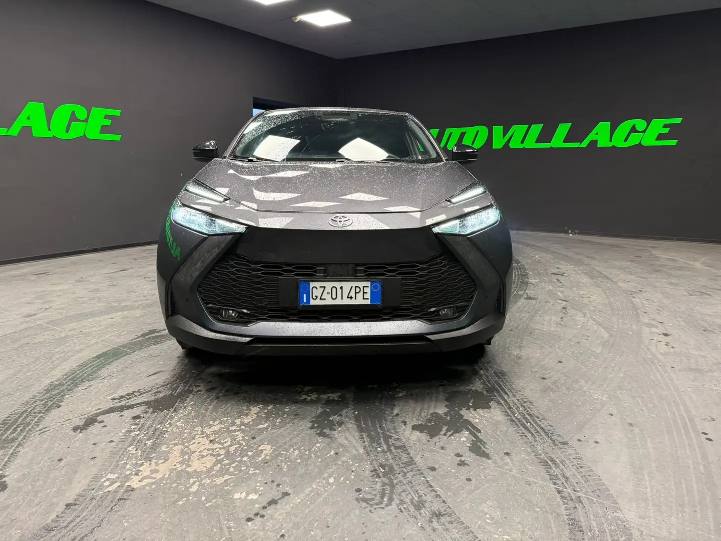 Toyota C-HR 2.0 phev Trend fwd e-cvt PREZZO REALE Grigio - 2