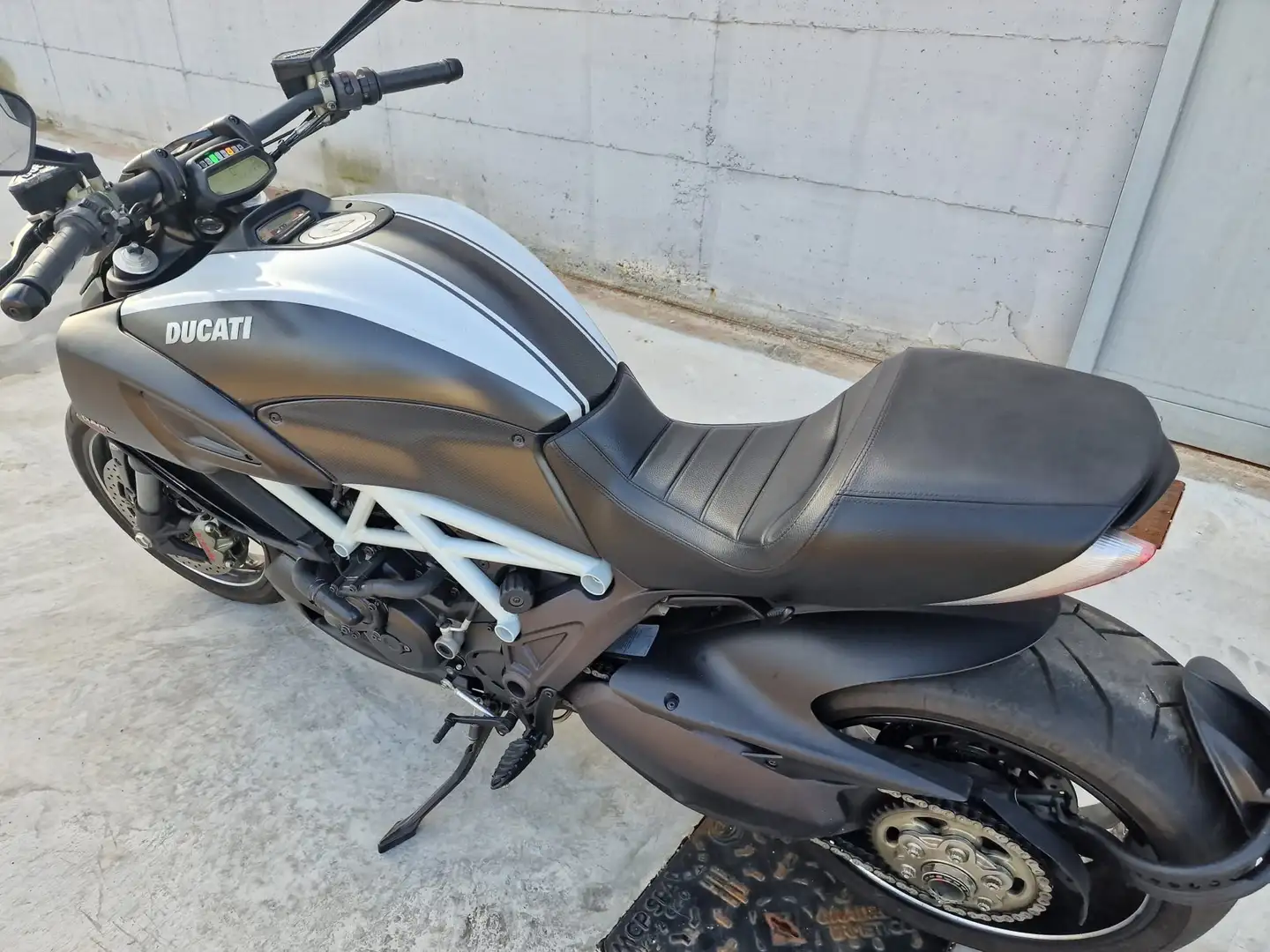 Ducati Diavel carbon marmitta termignoni come nuova - 2