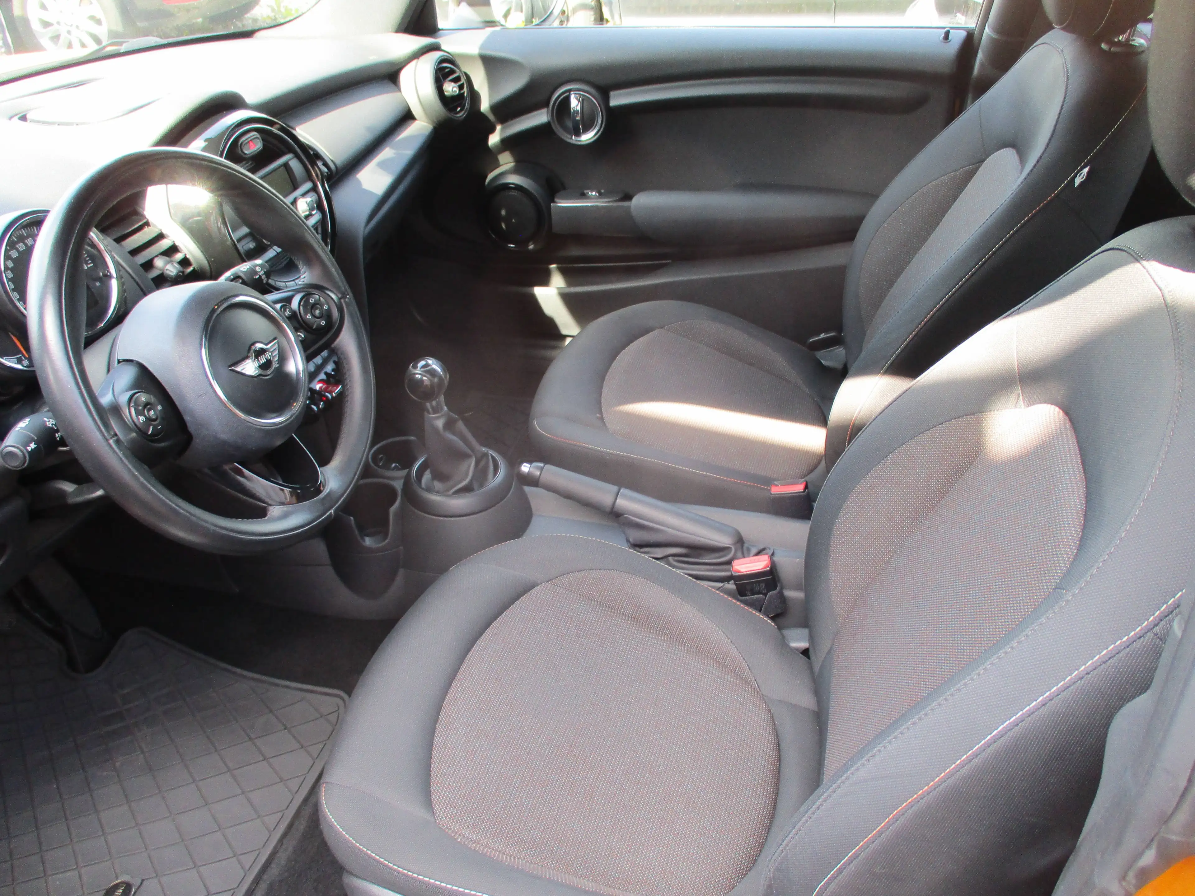 MINI One MINI 3-TÜRER — photo 10