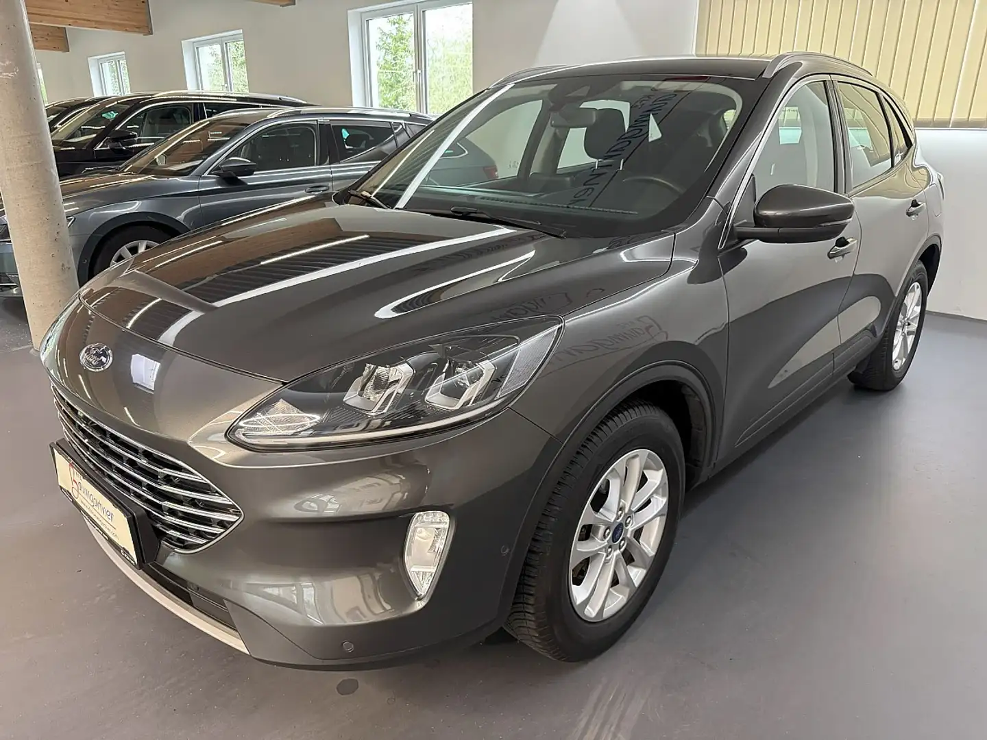 Ford Kuga 1,5 TDCi Titanium *LED*NAVI*AHK*Sitzheizung vo/... Grau - 2