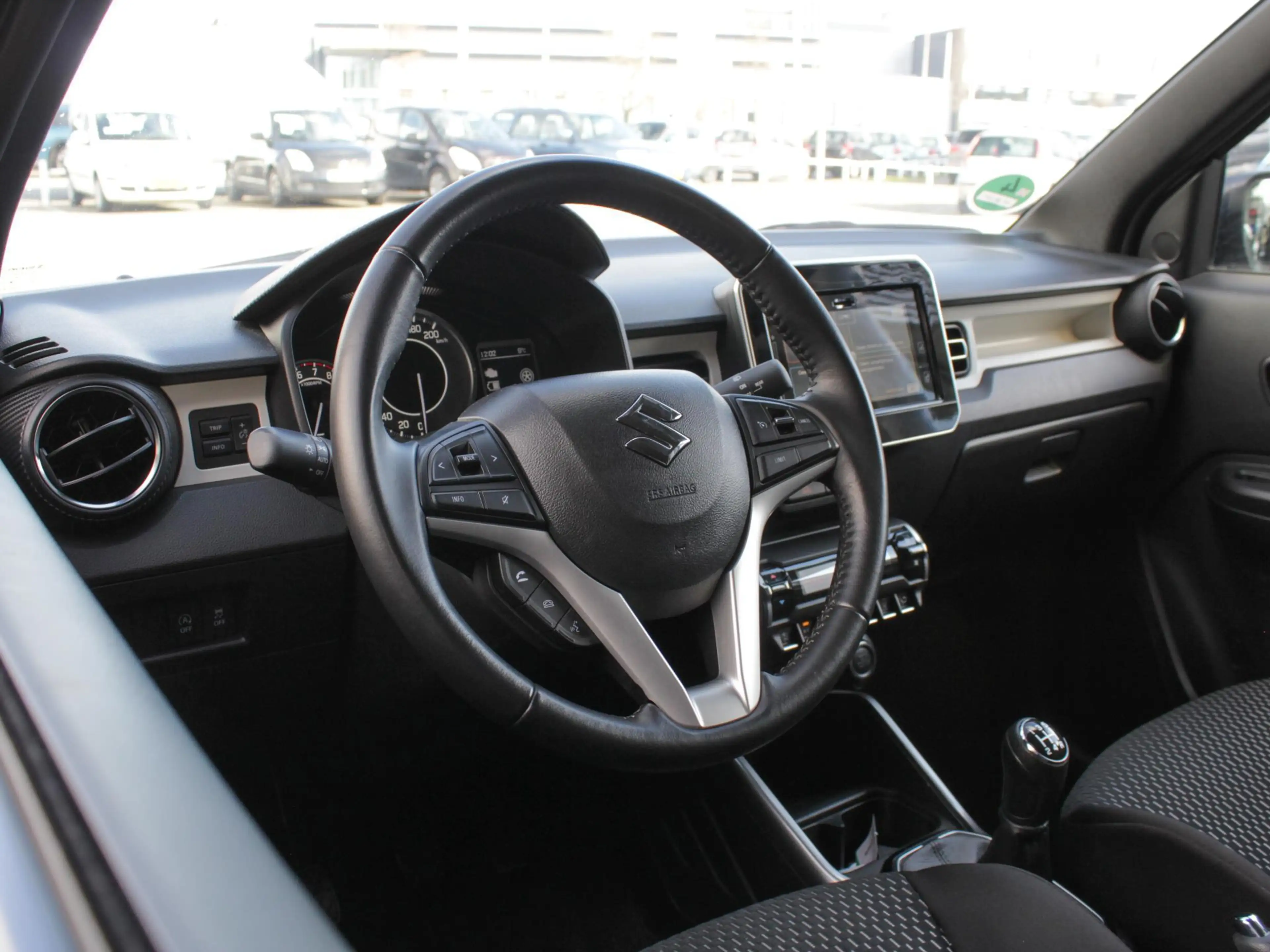 Suzuki Ignis 1.2 Smart Hybrid Style | Clima | Cruise | Navi | C — photo 9