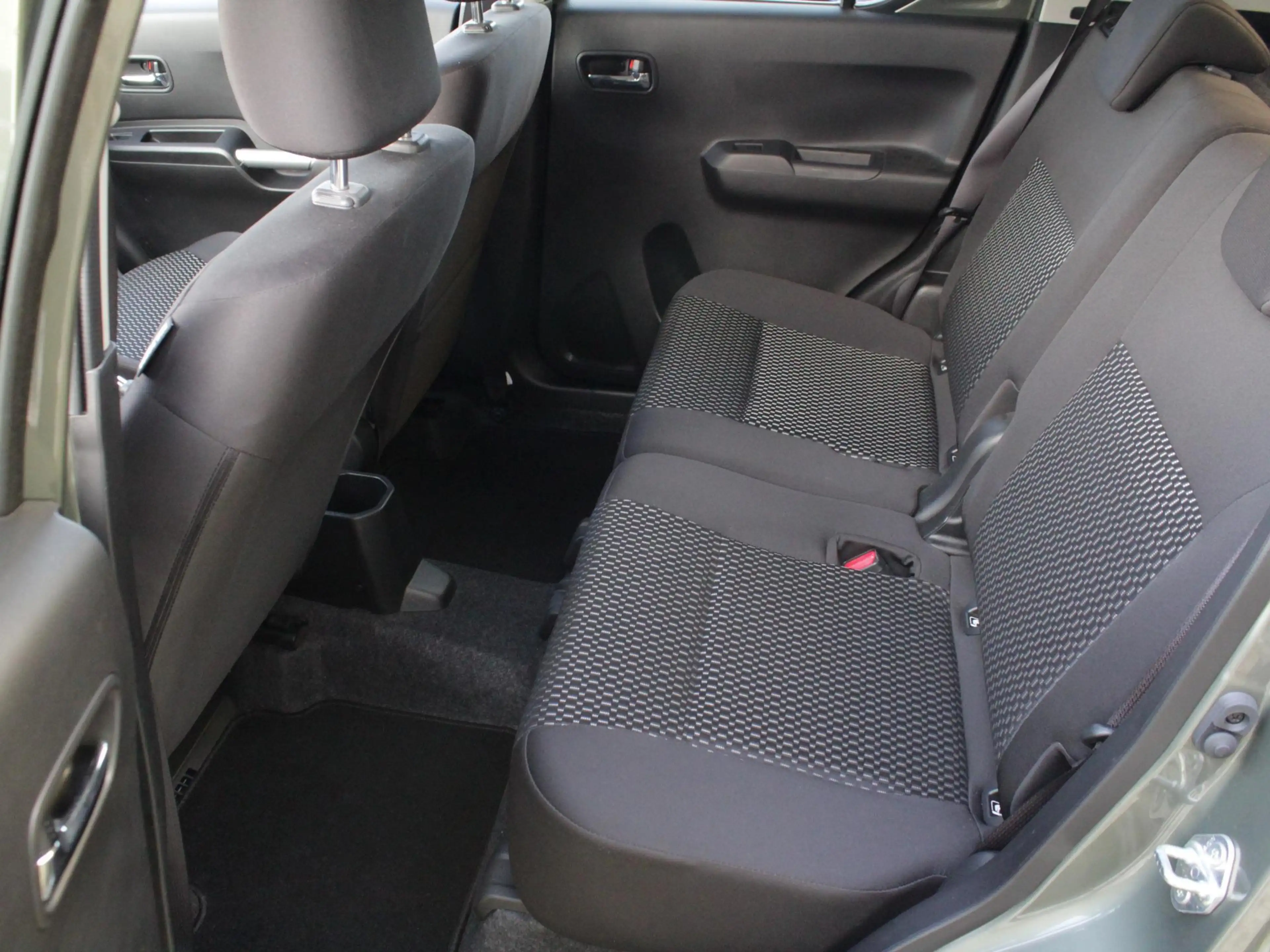 Suzuki Ignis 1.2 Smart Hybrid Style | Clima | Cruise | Navi | C — photo 8