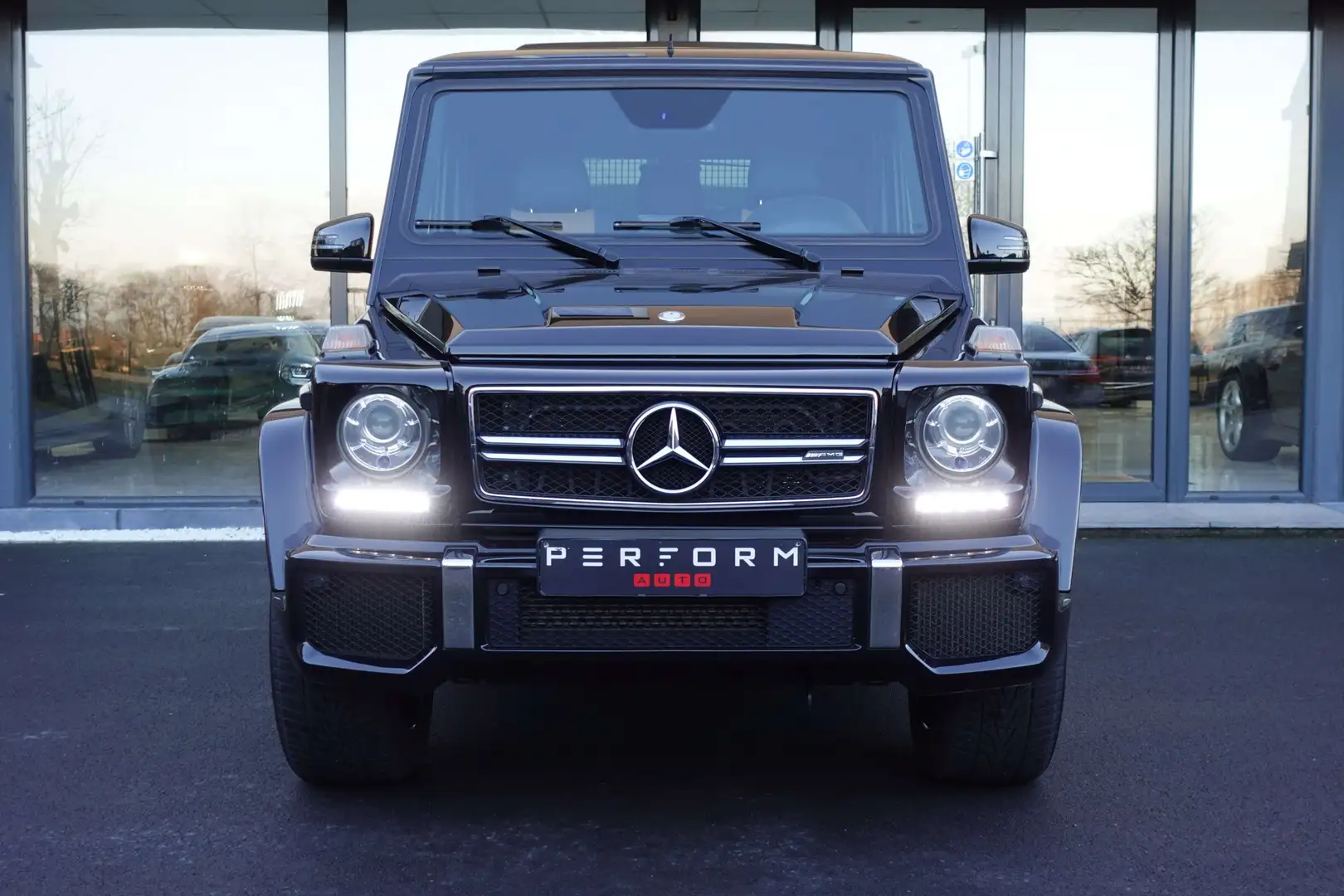 Mercedes-Benz G 63 AMG *DESIGNO*FULL OPTION*ORIGINAL PAINT* + 1Y WARRANTY Schwarz - 2
