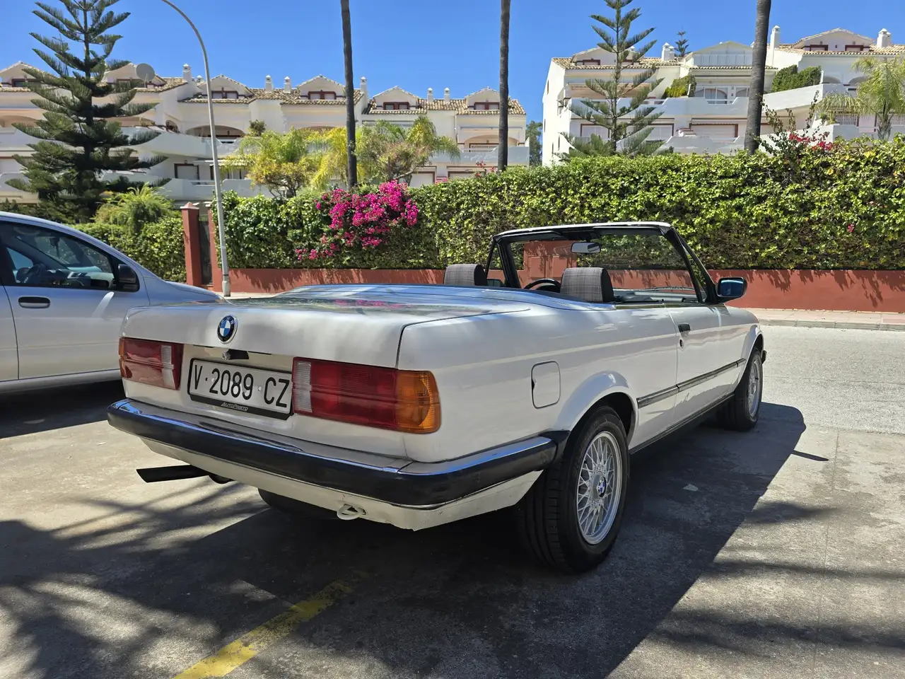 BMW 320i Cabriolet, foto 4