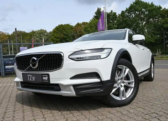 Volvo V90 Cross Country D4 AWD CarPlay Leder LED AHK