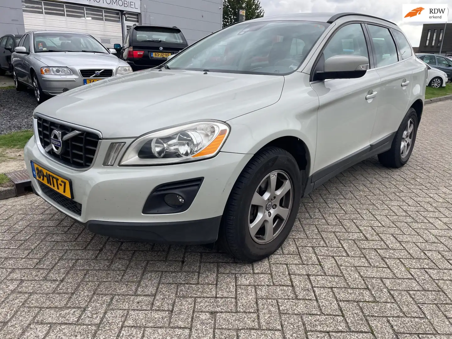 Volvo XC60 2.4D Garantie Prijs NL €8500 Wit - 1
