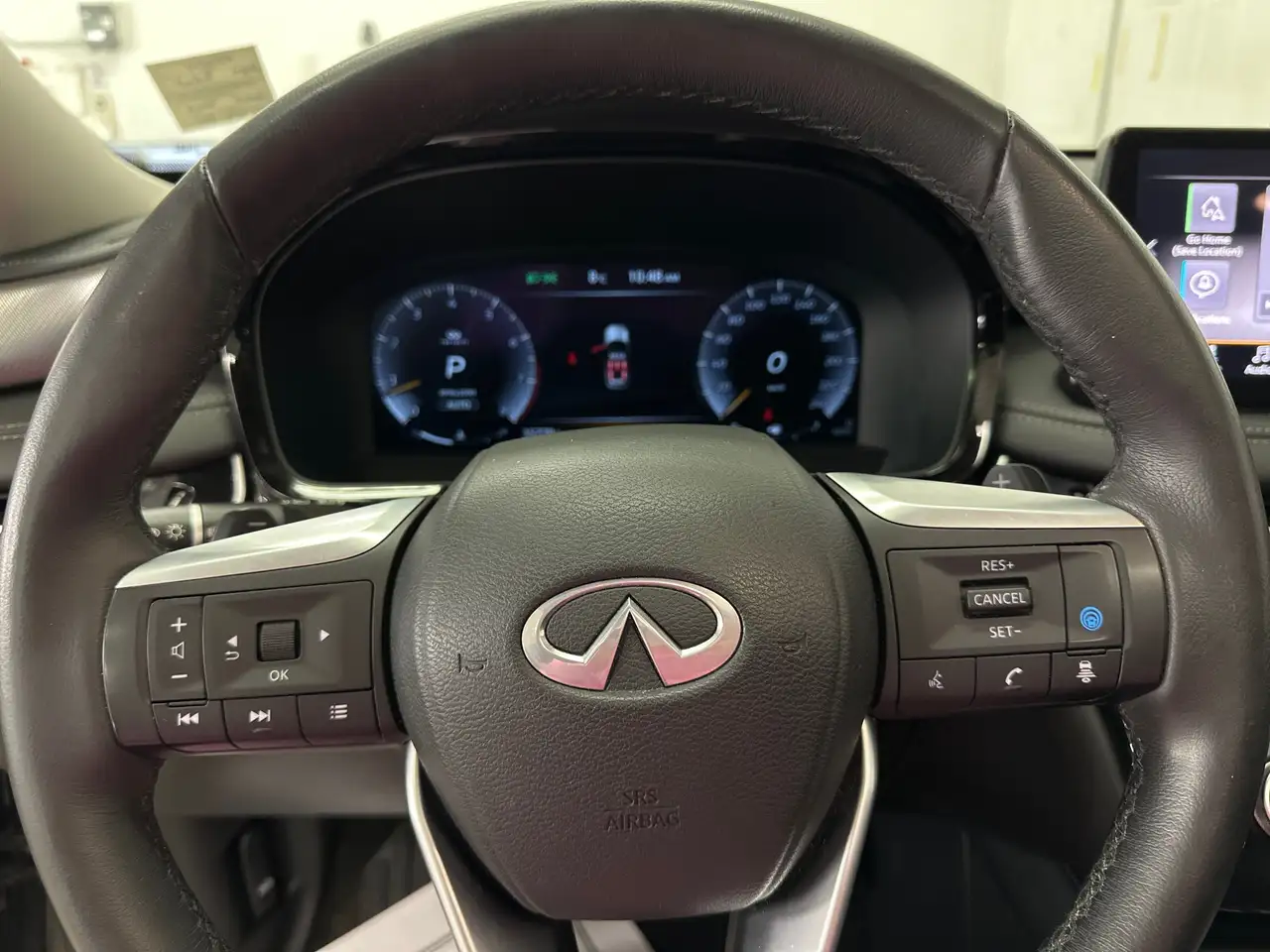 Infiniti QX60 снимка Infiniti QX60