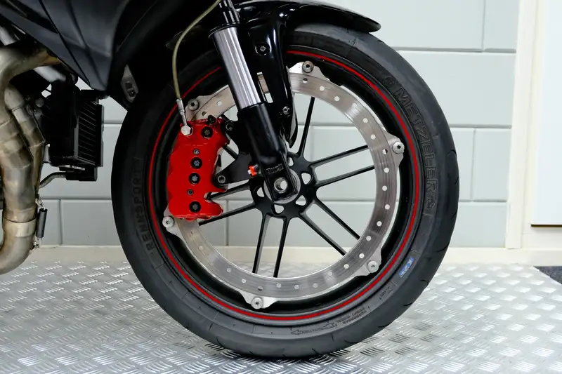 Buell 1125 CR - foto 2