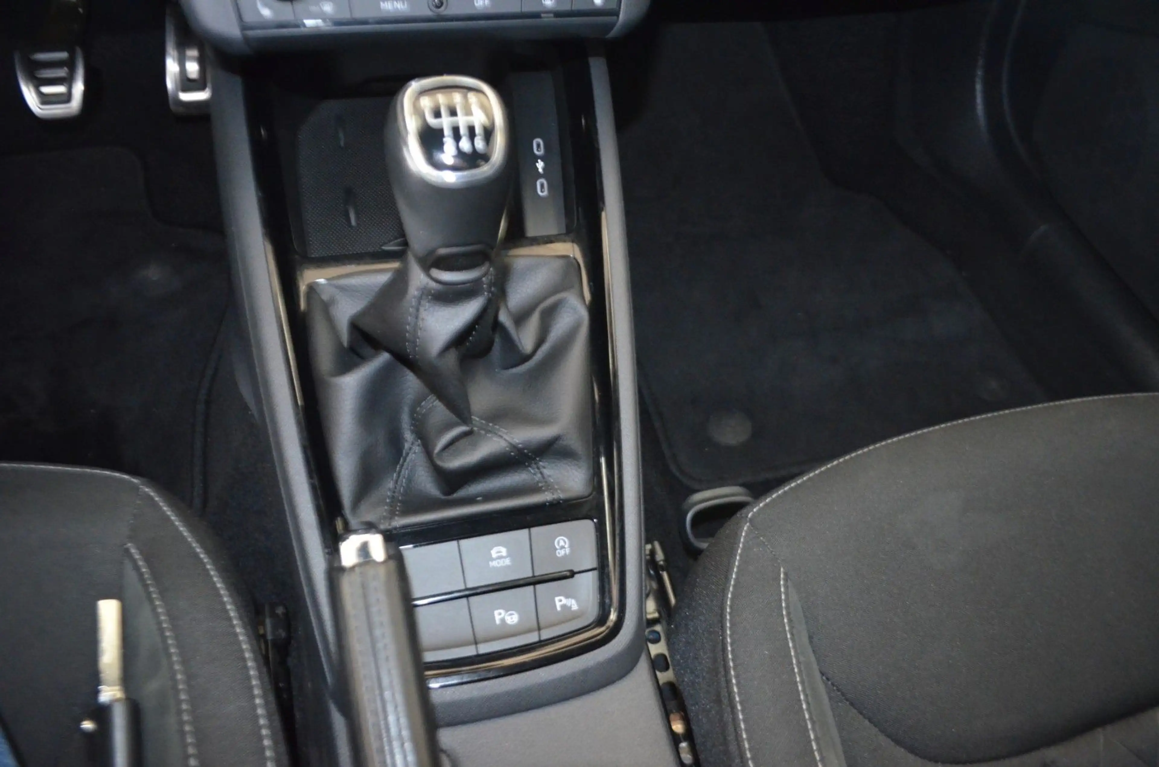 Skoda Scala Style LED-SW / R-KAMERA / KLIMAAUTO./ PDC — photo 14