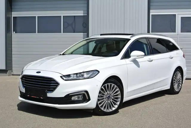 Ford Mondeo Traveller 2.0 EcoBlue Aut. Titanium * PANO * AHK
