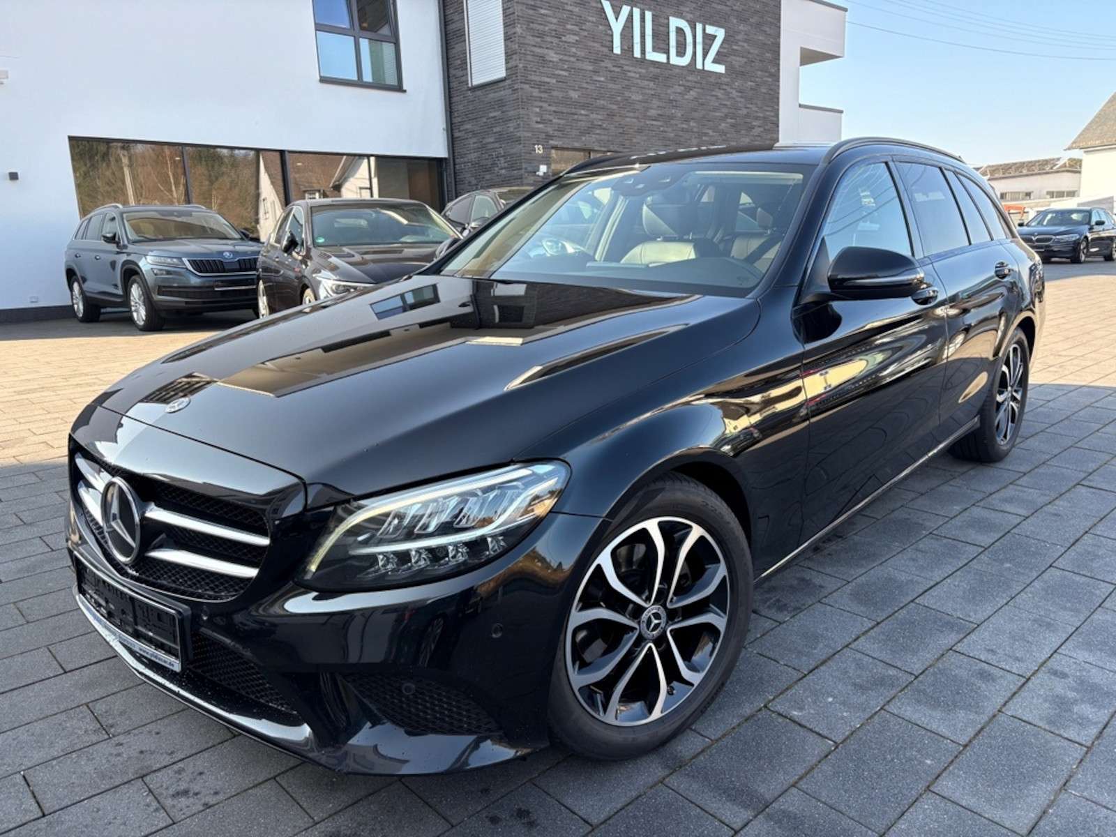 Second hand Mercedes Benz C-Class 