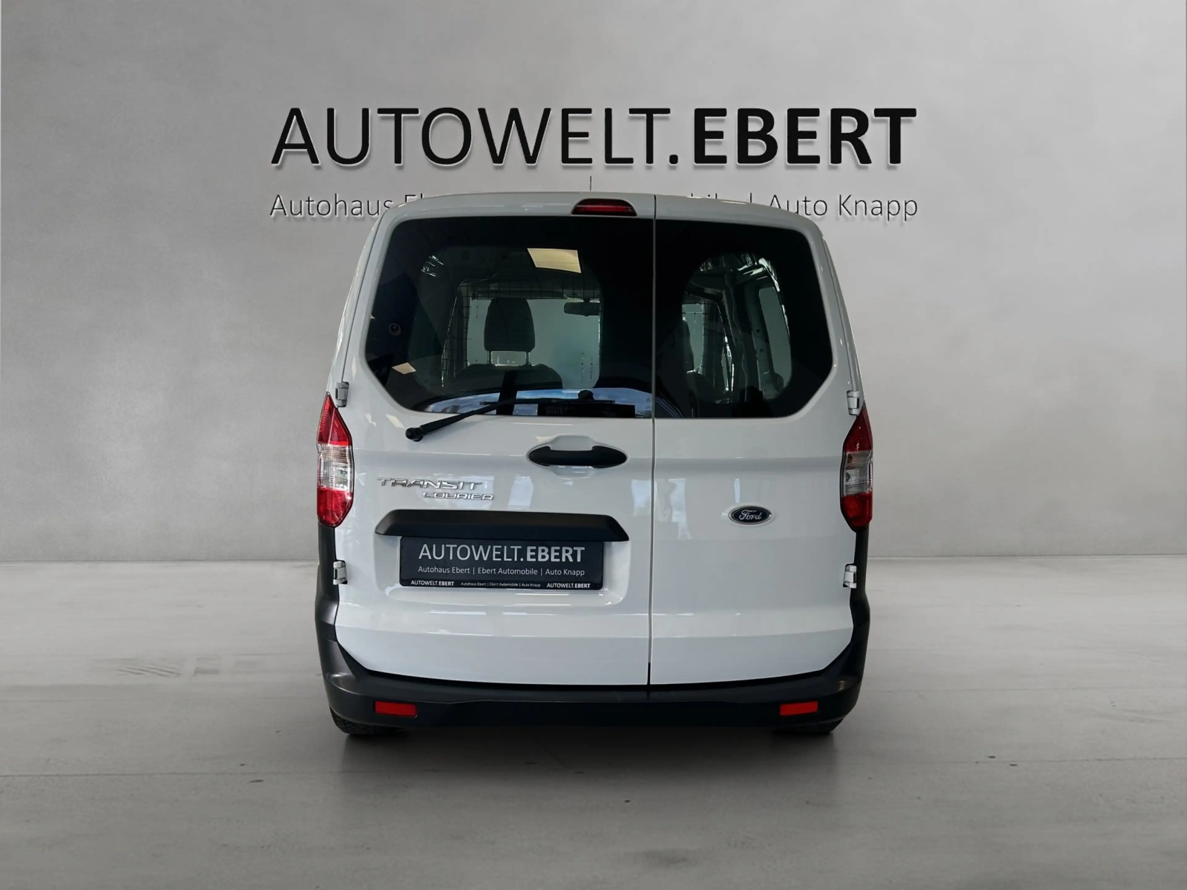 Ford Transit Courier Ford Transit Courier S&S Trend — photo 4
