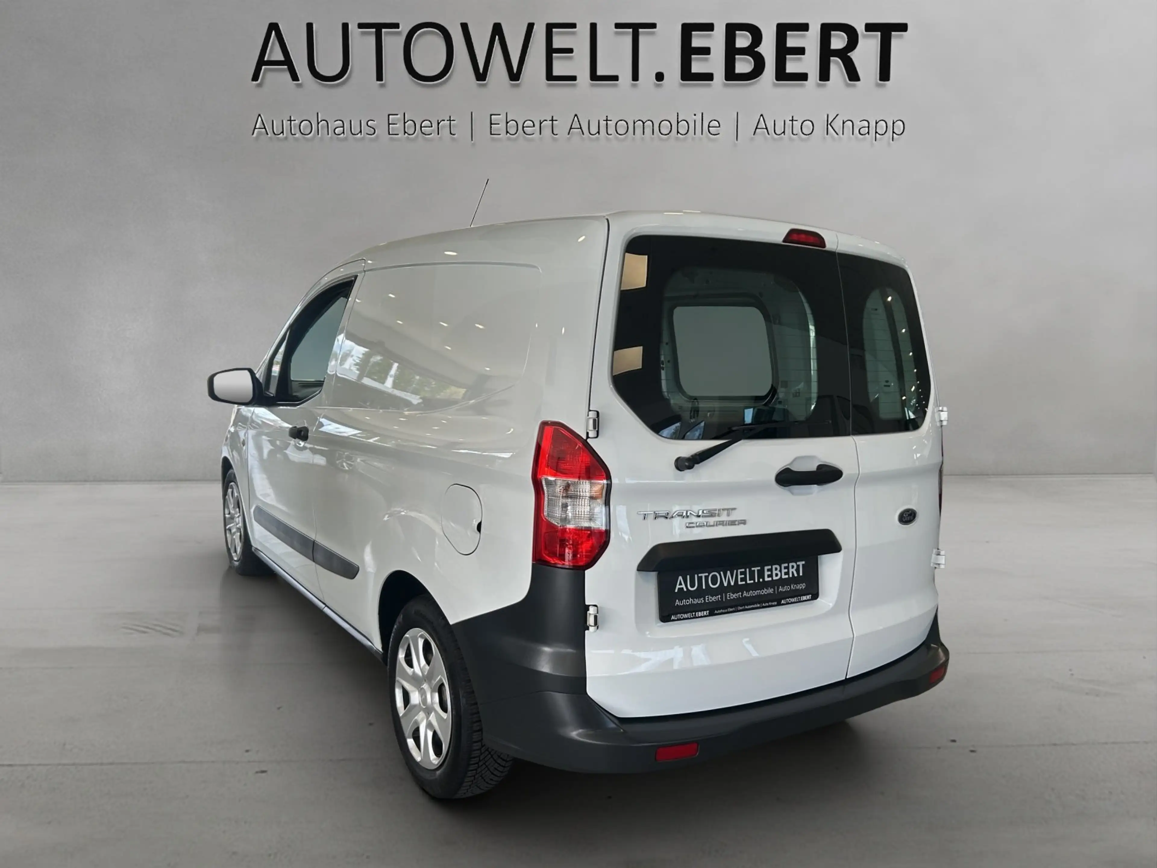 Ford Transit Courier Ford Transit Courier S&S Trend — photo 3