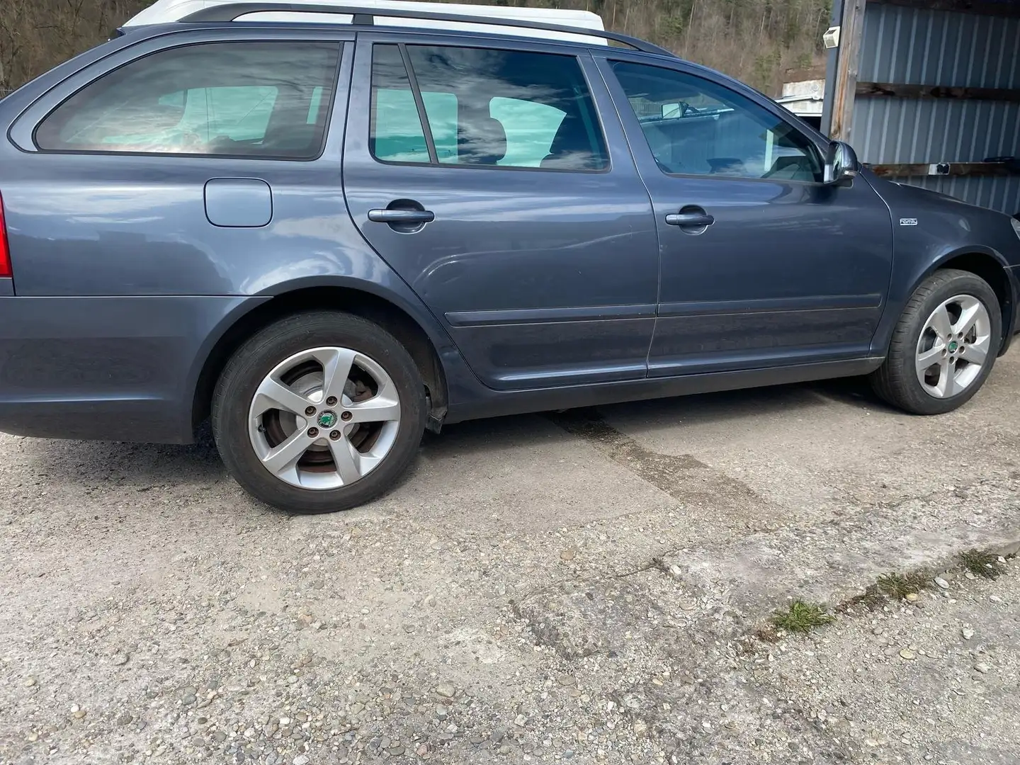 Skoda Octavia 1.6 Tdi Family SonderPreis 5999€ Gris - 2