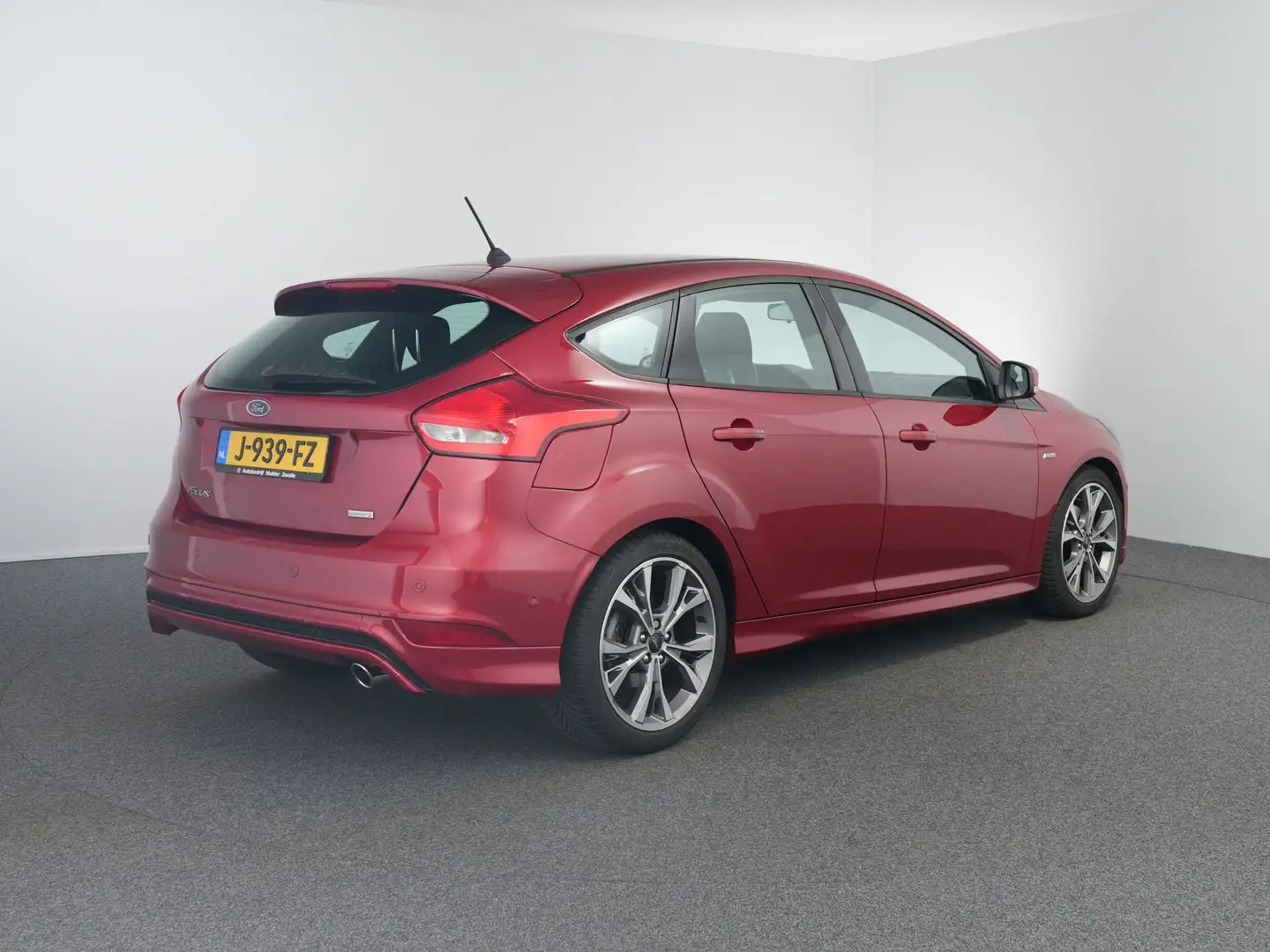 Ford Focus ST-Line Eco-Boost | 183PK | Carplay | Winterpakket Red - 2