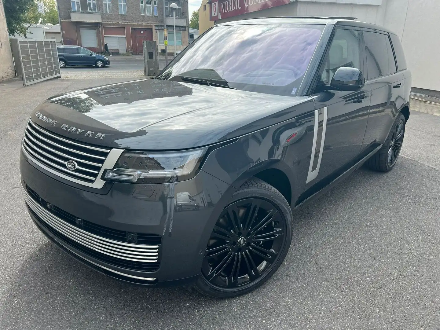 Land Rover Range Rover 4.4 P530 SV Autobiography Lang LWB Gris - 1