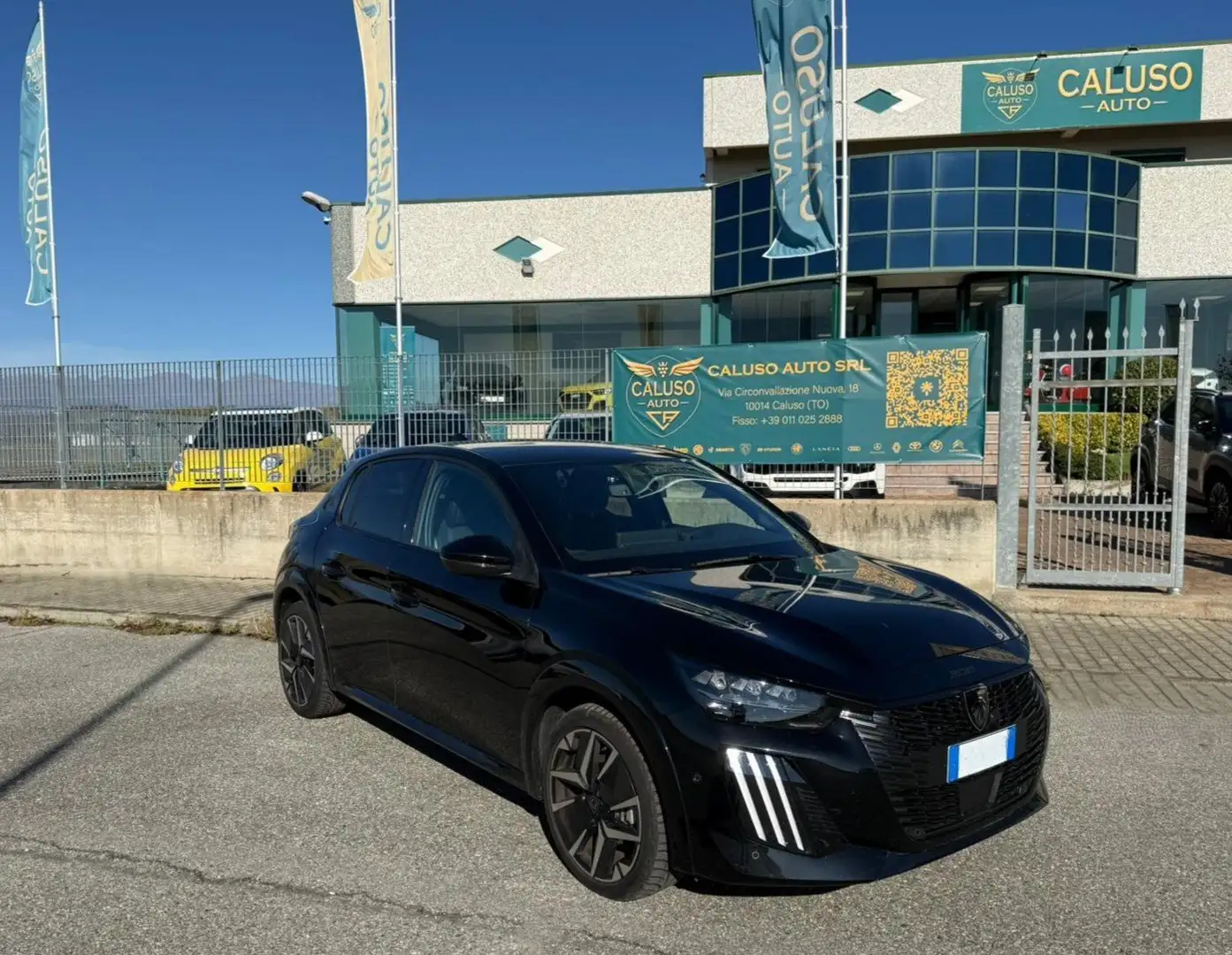 Peugeot 208 208 1.2 puretech GT s Schwarz - 1