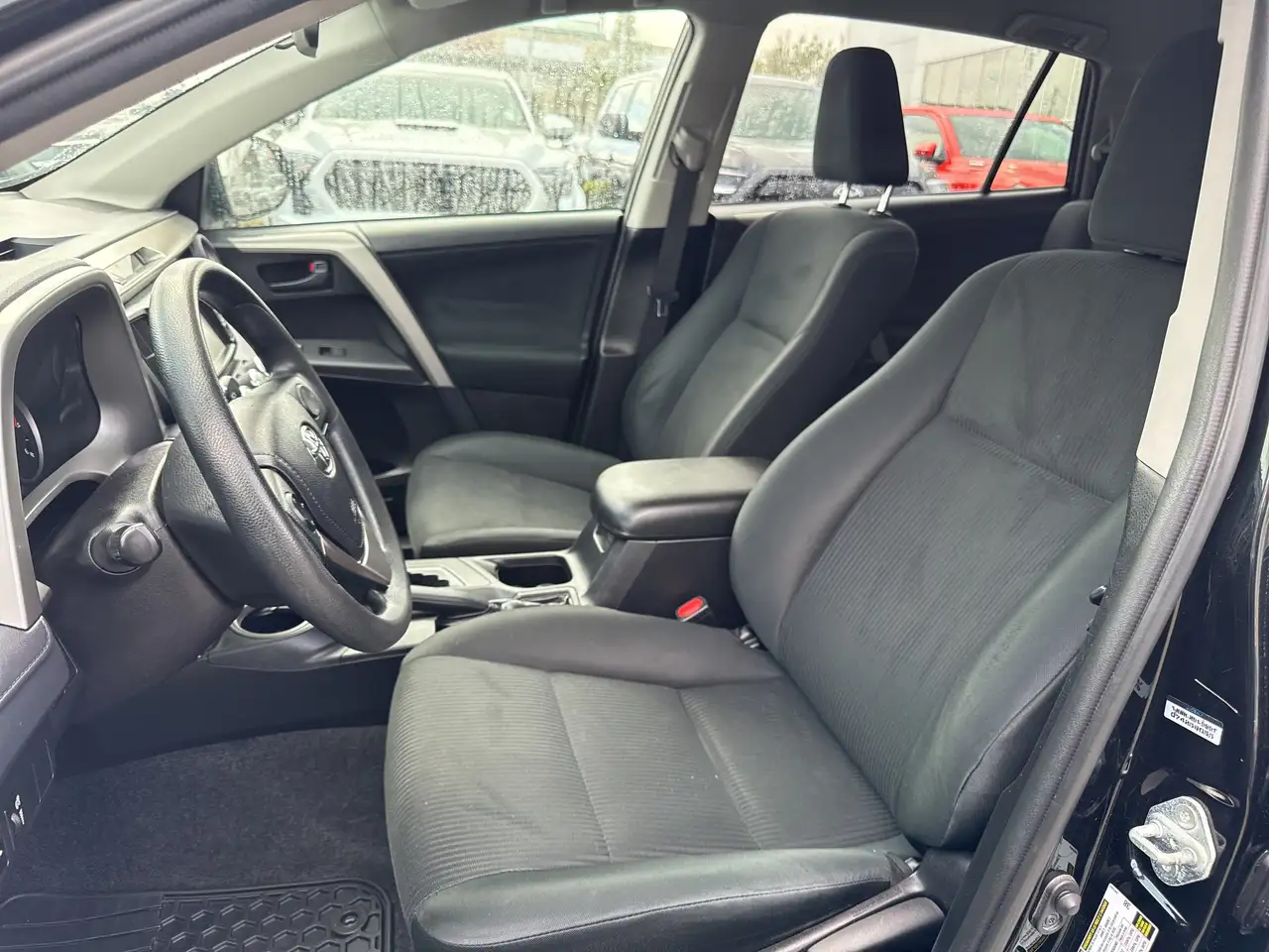 Toyota RAV 4 снимка Toyota RAV 4