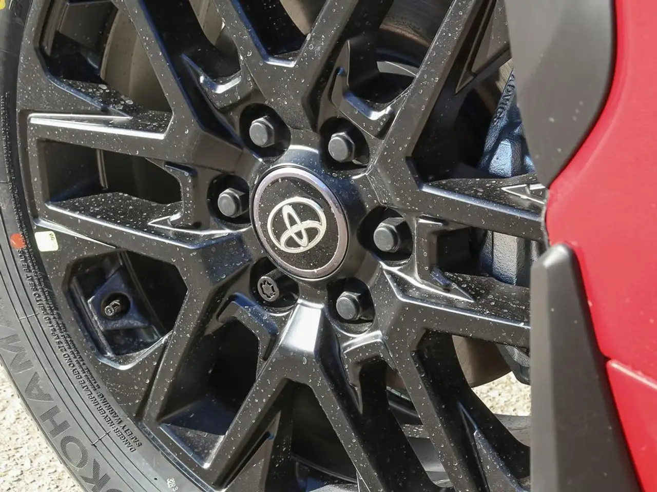 Toyota Tundra снимка Toyota Tundra