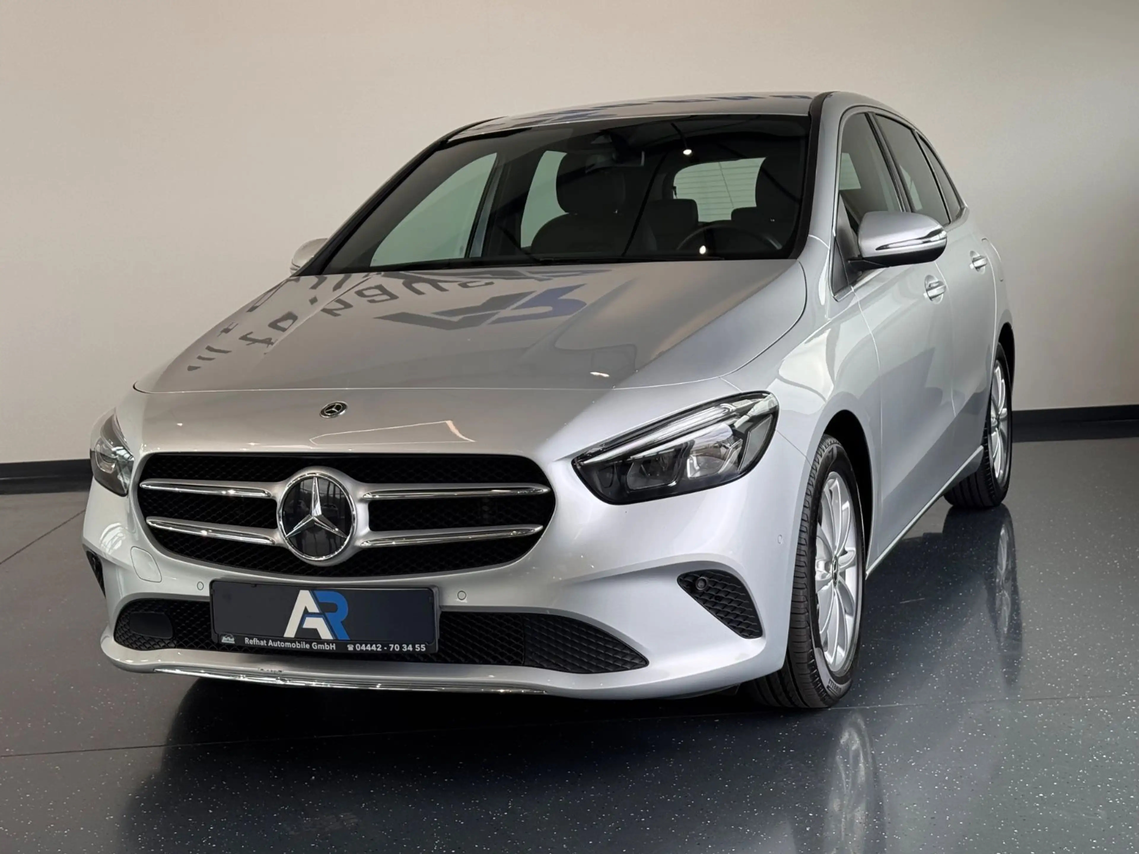 Mercedes-Benz B 200 B200*WIDESCREEN*LED*AHK*PDC*SHZ* — photo 2