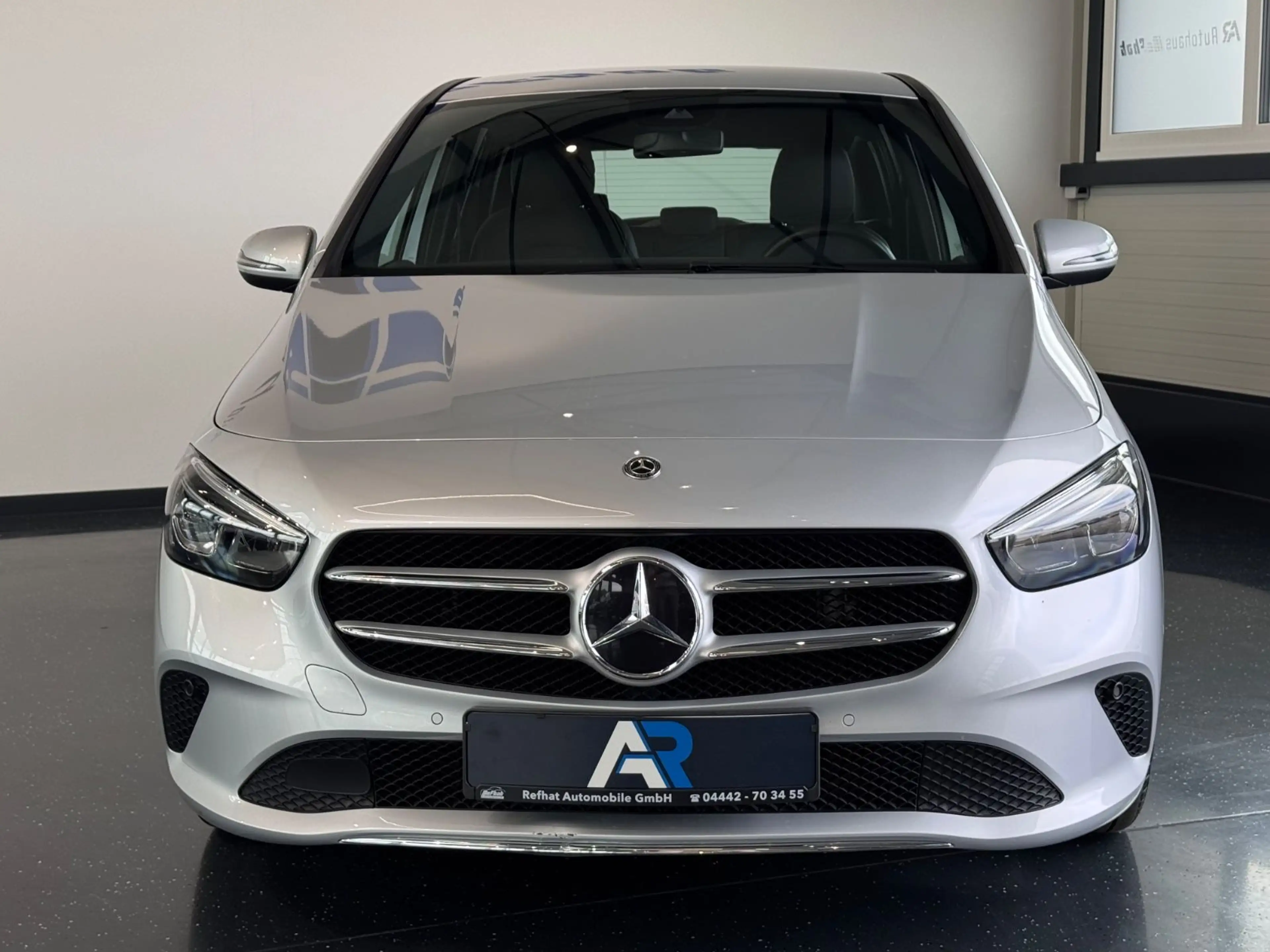 Mercedes-Benz B 200 B200*WIDESCREEN*LED*AHK*PDC*SHZ* — photo 4
