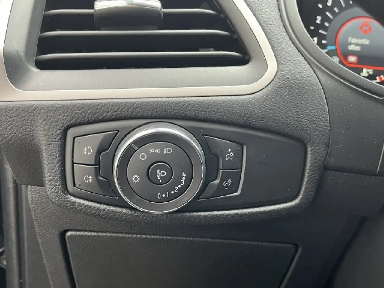Ford S-Max 2.0 EcoBlue Business — photo 11