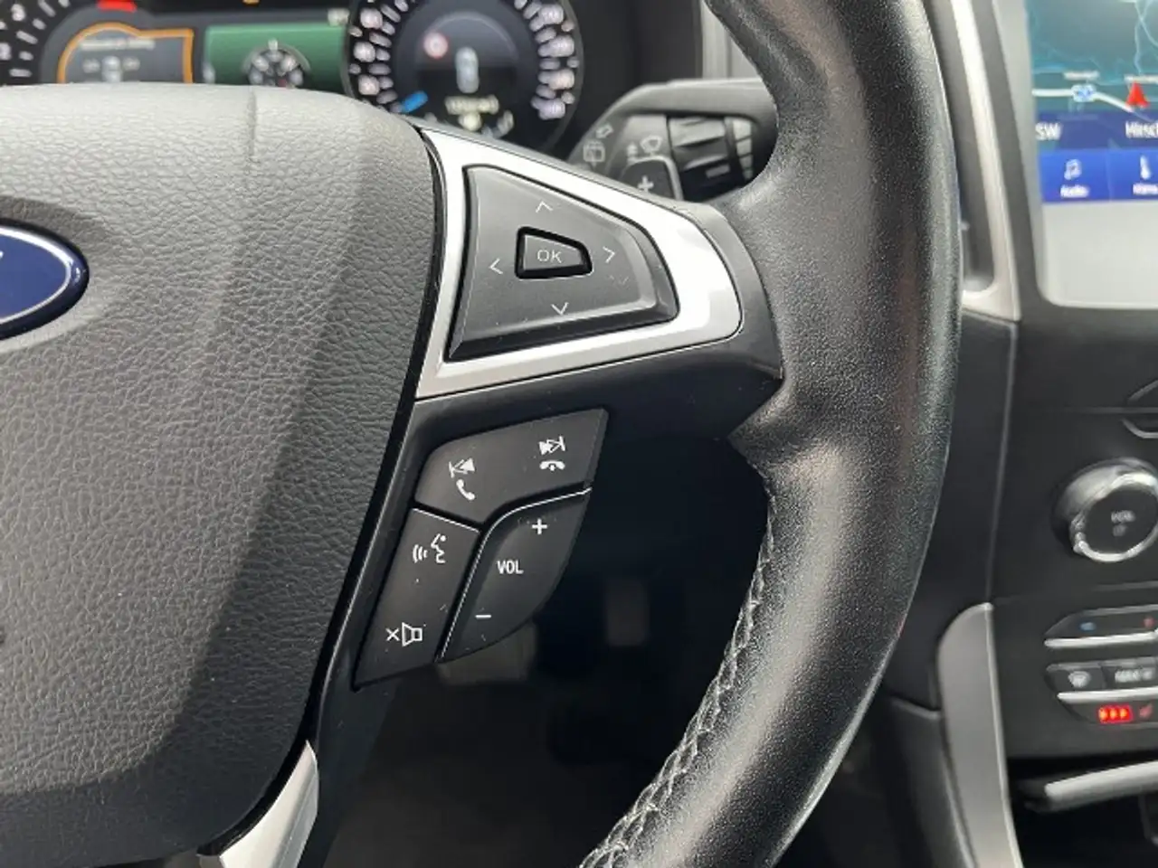 Ford S-Max 2.0 EcoBlue Business — photo 10