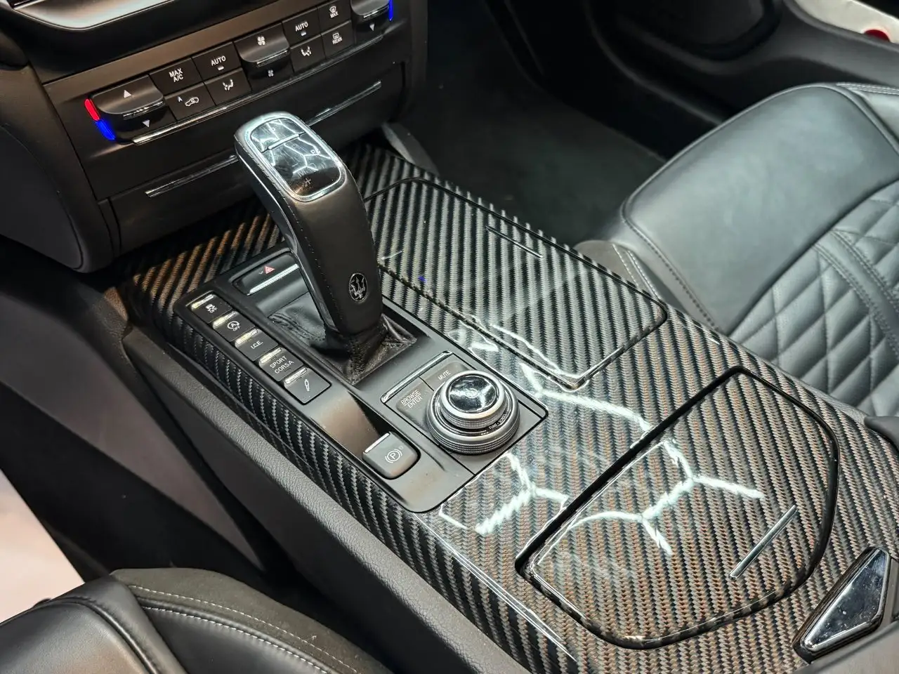 2021 Maserati Ghibli 3.8 V8 Trofeo 580cv auto, photograph 12