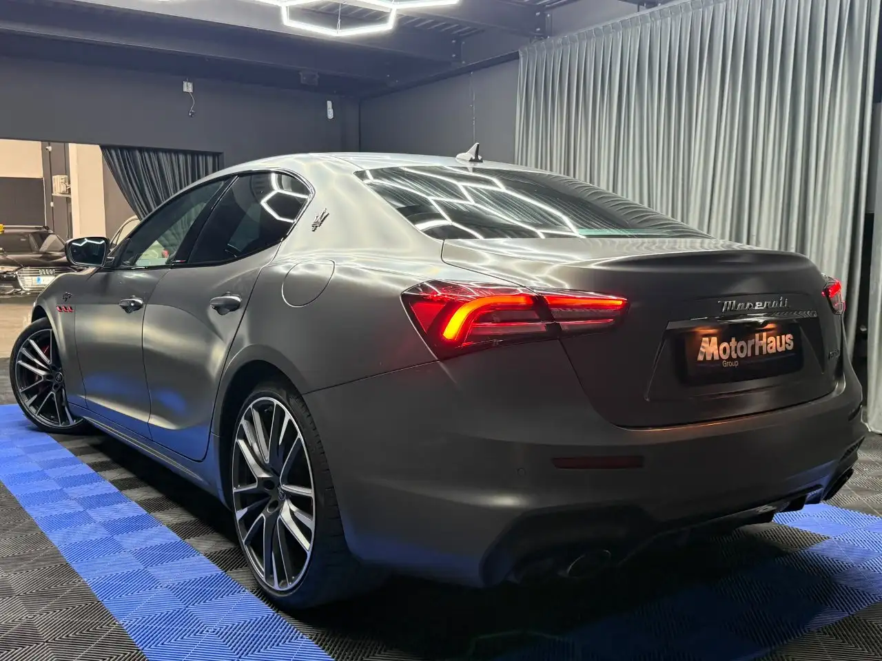 2021 Maserati Ghibli 3.8 V8 Trofeo 580cv auto, photograph 4