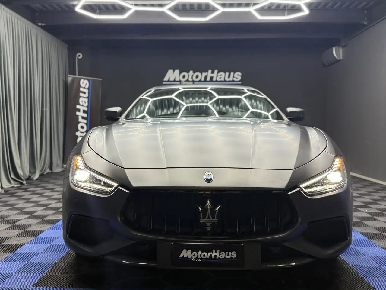 2021 Maserati Ghibli 3.8 V8 Trofeo 580cv auto, photograph 2