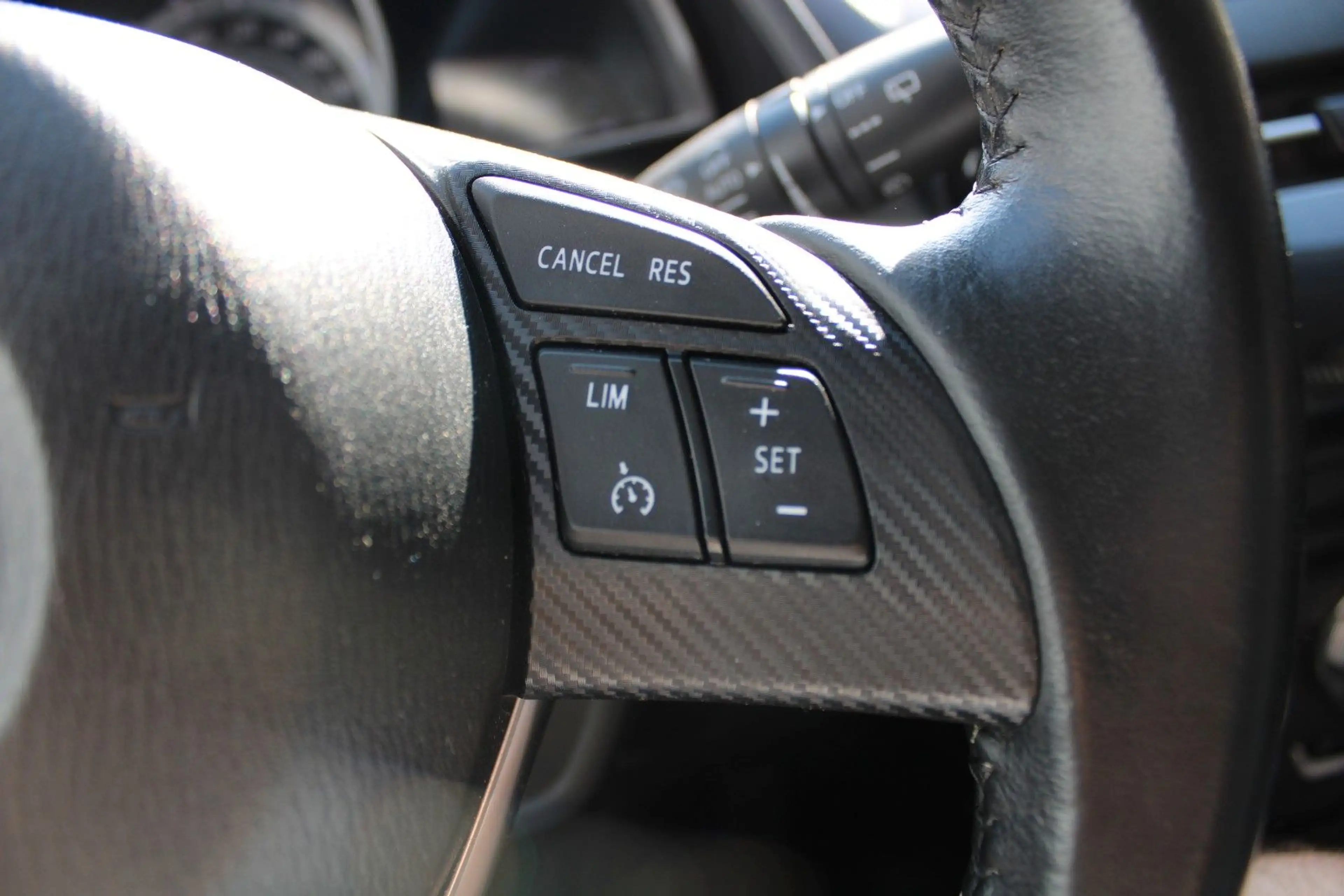 Mazda 2 Lim. Nakama — photo 15
