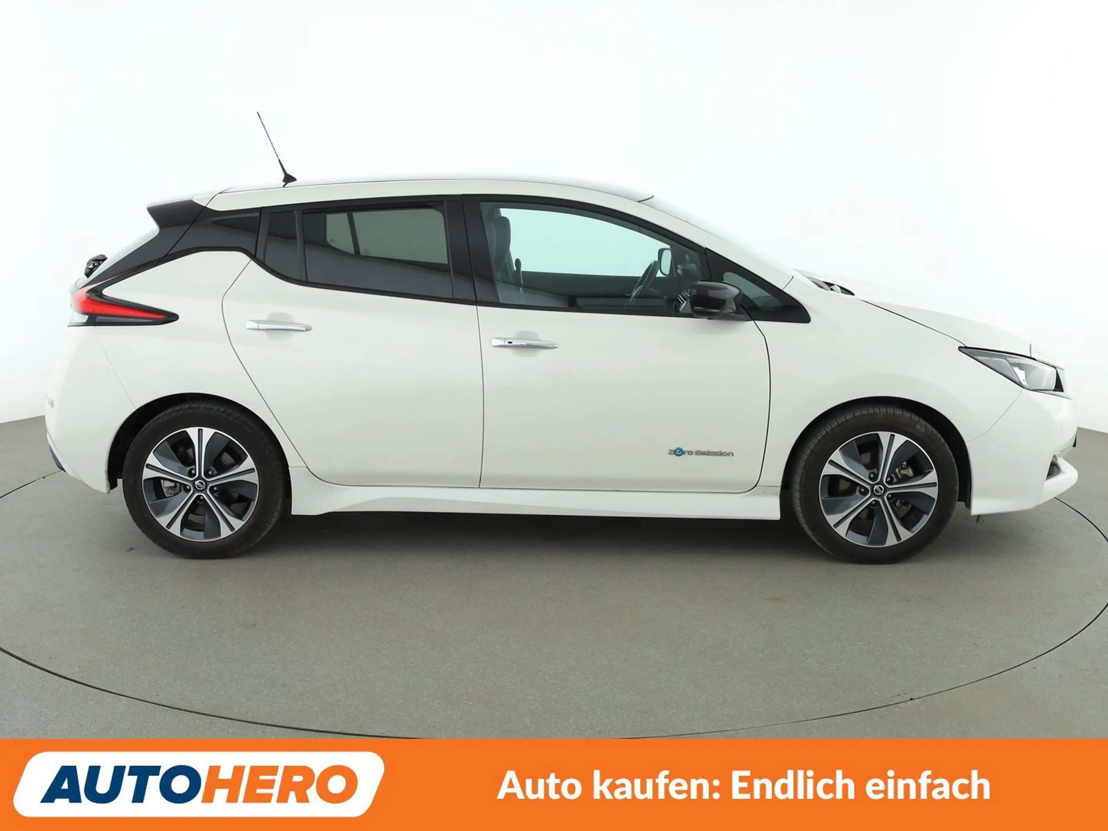 Nissan Leaf electric drive 110 kW N-Connecta Aut.*NAVI*ACC*CAM — photo 7