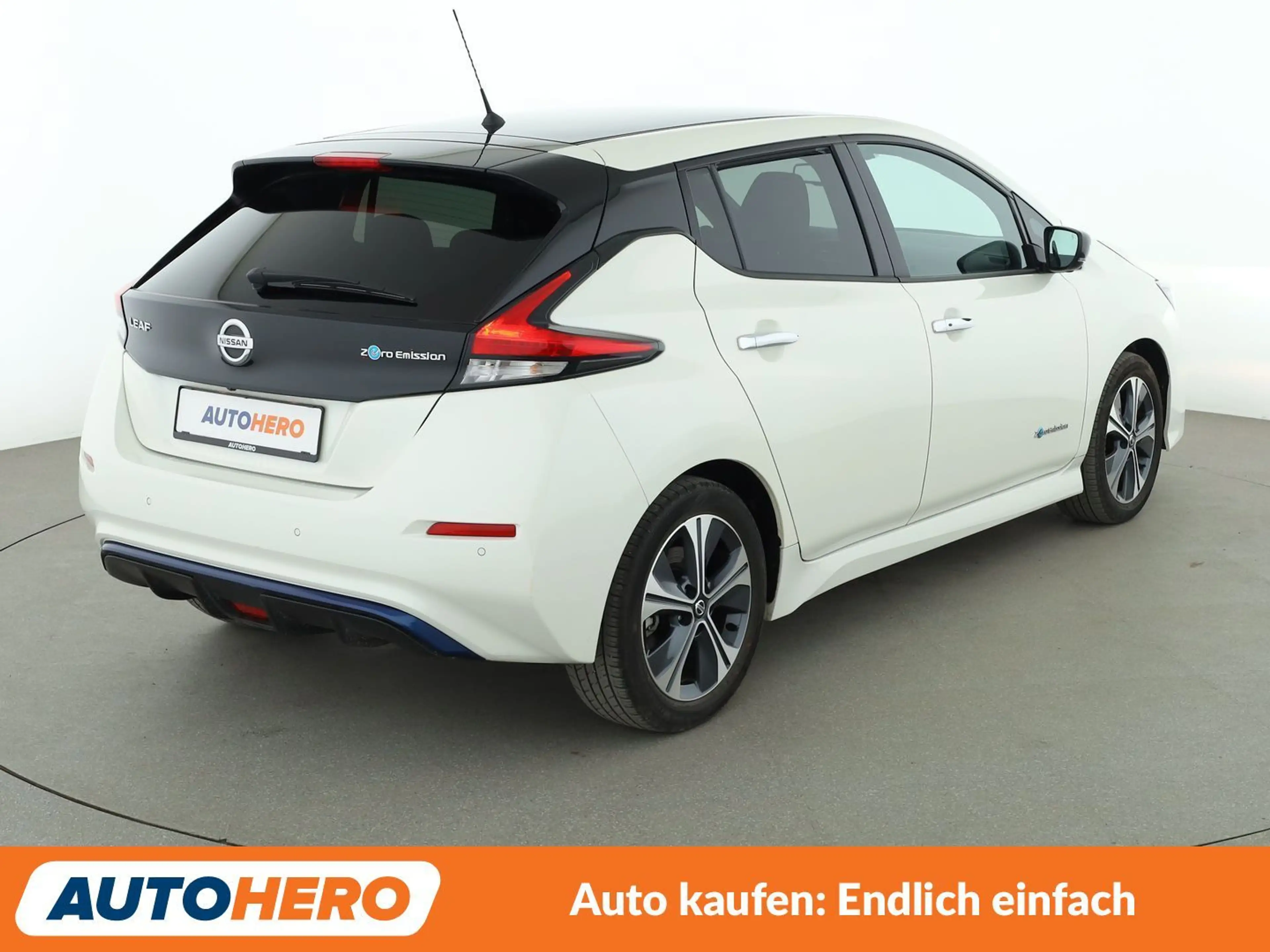 Nissan Leaf electric drive 110 kW N-Connecta Aut.*NAVI*ACC*CAM — photo 6