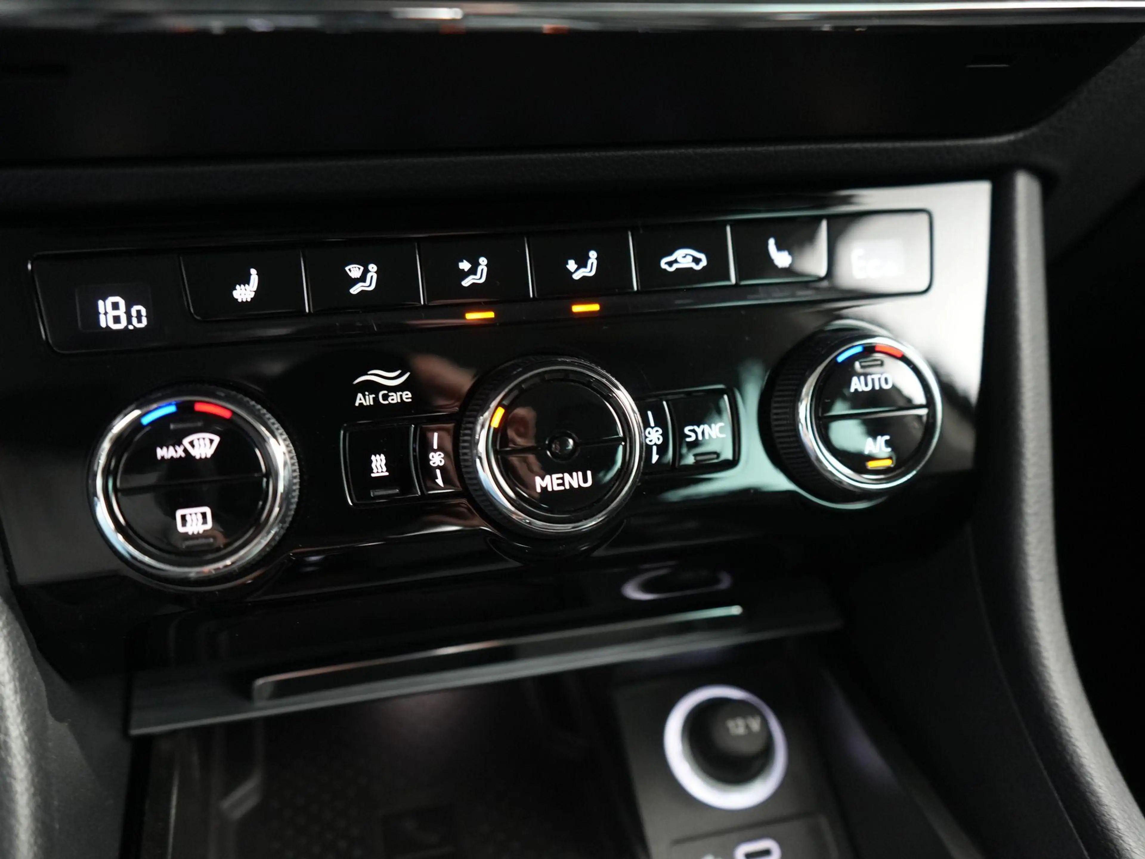 Skoda Superb Combi 1.4 TSI iV Business Edition Plus | Zwenkhaak — photo 23
