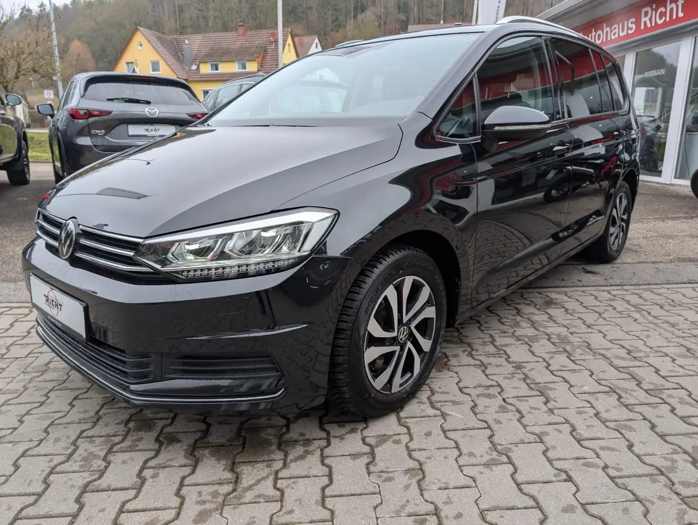 Volkswagen Touran 2.0 TDI DSG 7-Sitzer Navi LED Totw. ACC DAB Schwarz - 2