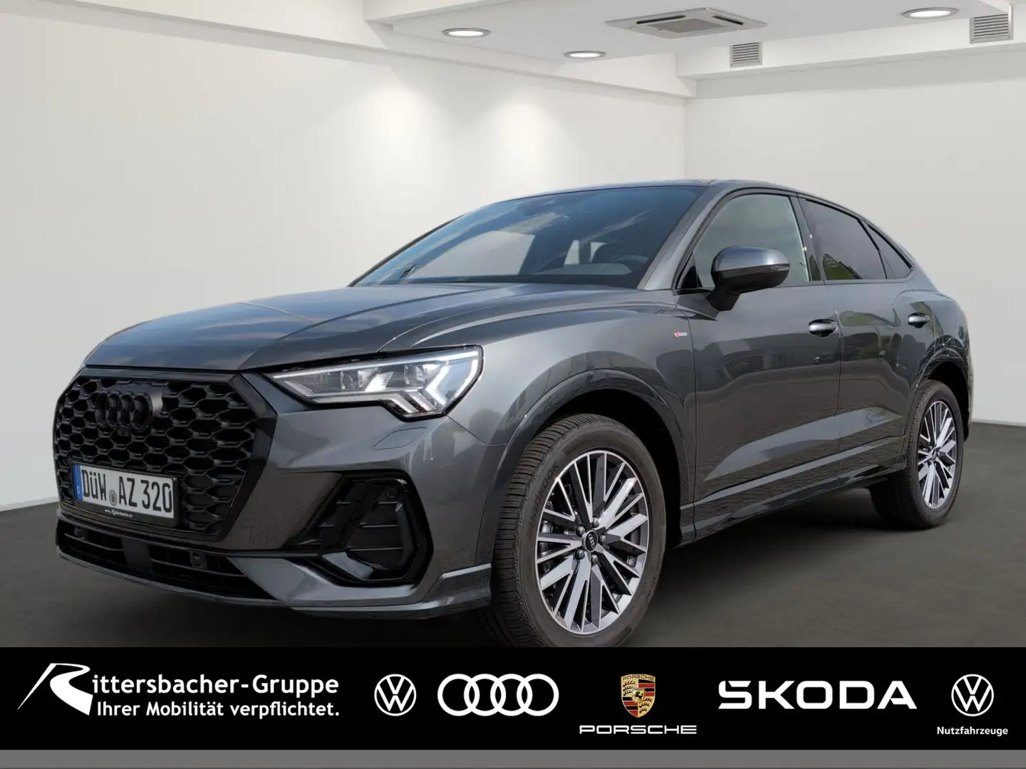 Audi Q3 2x S line Matrix LED MMI Navi AHK O Grau - 1