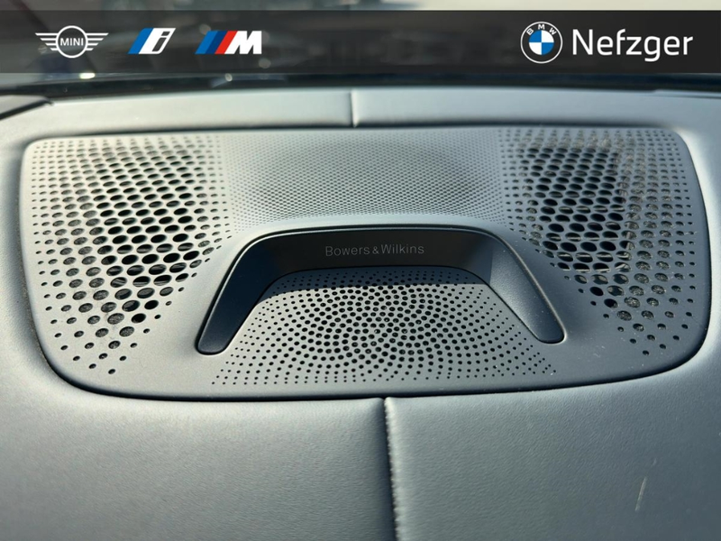 BMW X7 xDrive40d M Sport Park-Assistent B&W PANO — photo 15