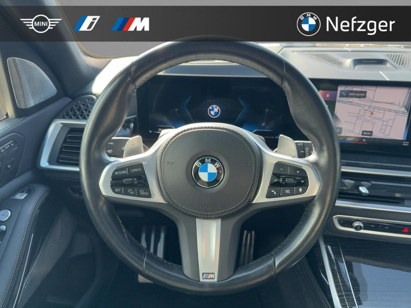 BMW X7 xDrive40d M Sport Park-Assistent B&W PANO — photo 10