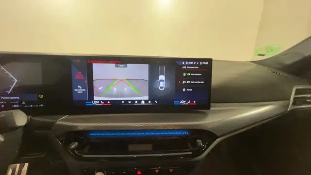 BMW 4 Series view 14