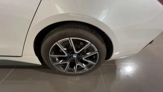 BMW 4 Series view 7